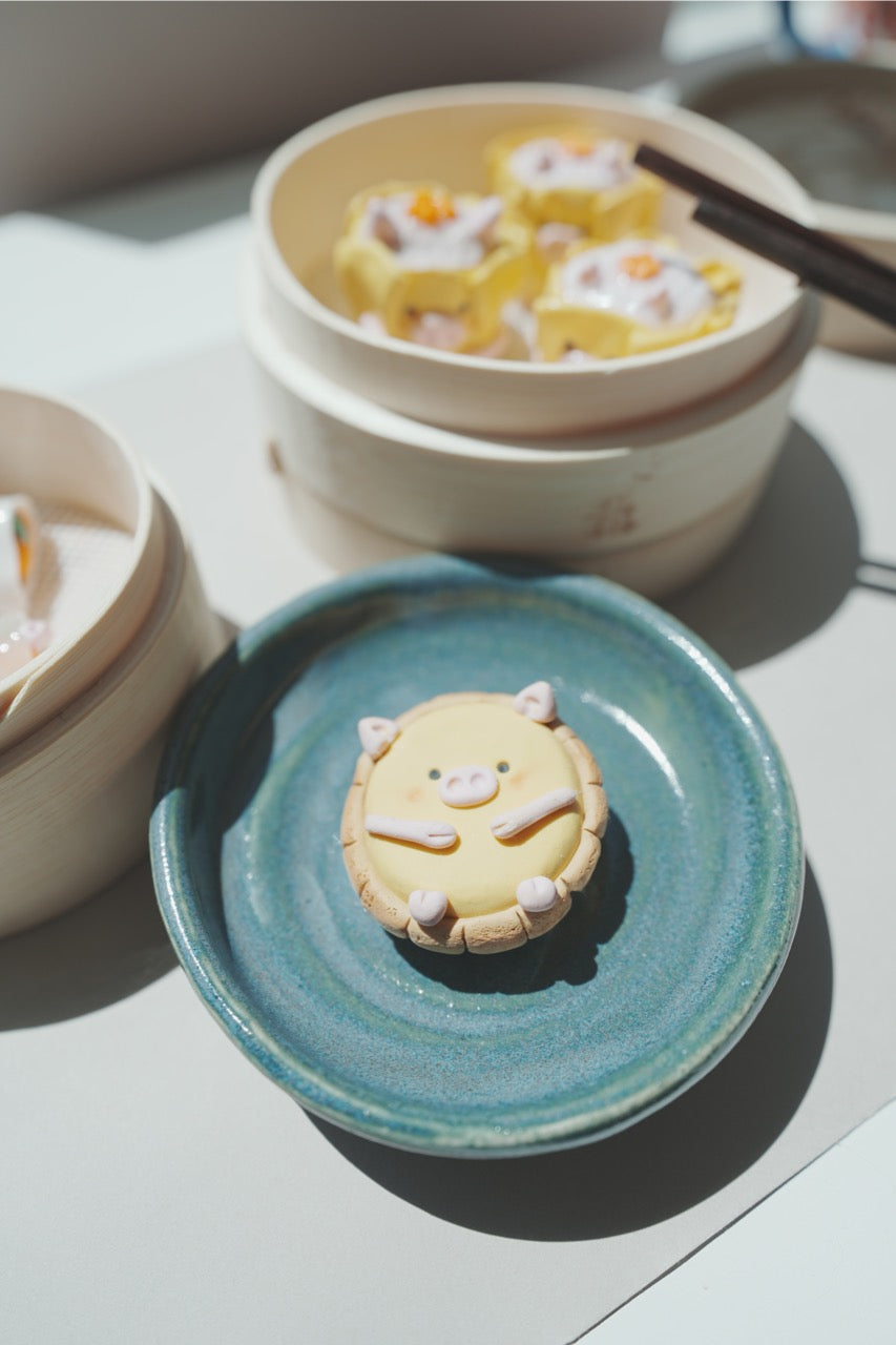 Egg Tart Oink Oink Desk Friend